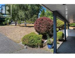 4833 Maplegrove St, Saanich, BC V8Y3B9 Photo 59
