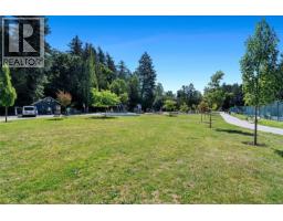 4833 Maplegrove St, Saanich, BC V8Y3B9 Photo 62
