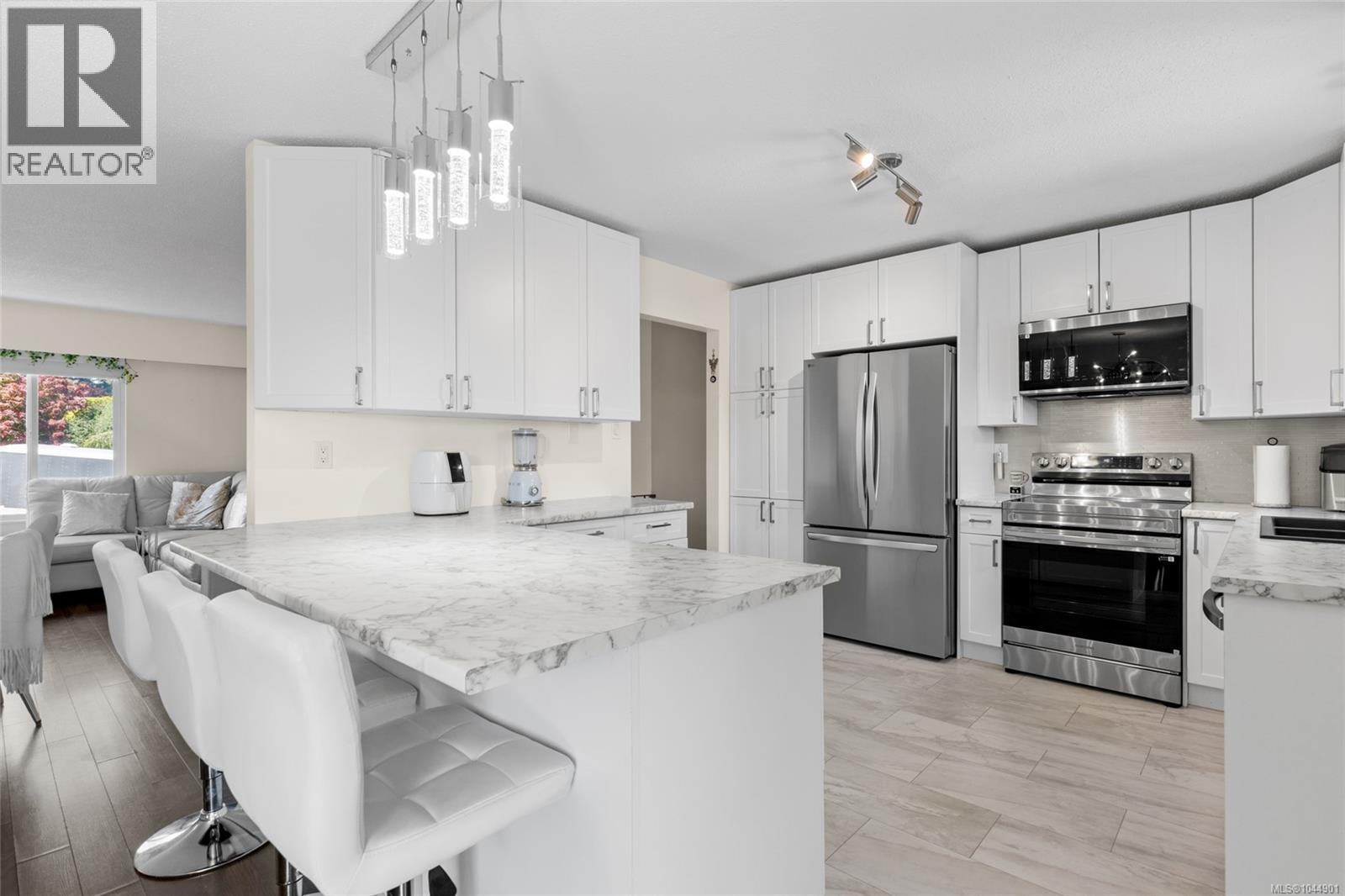 160 San Frisco Way - Image 3