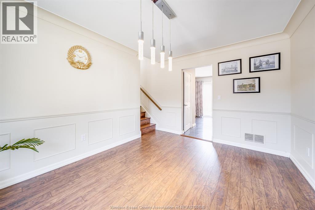 386 WOODRIDGE - Image 19