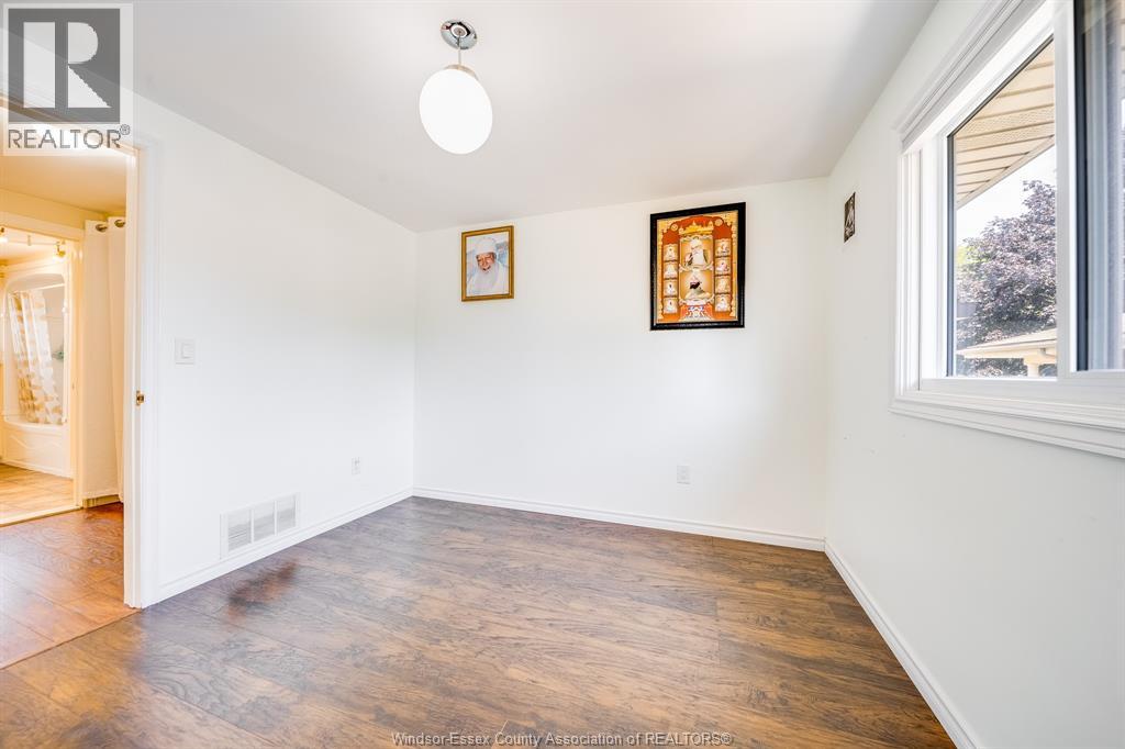 386 WOODRIDGE - Image 34