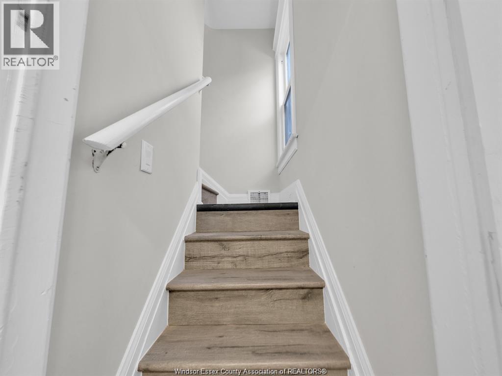 1052 DROUILLARD ROAD - 20