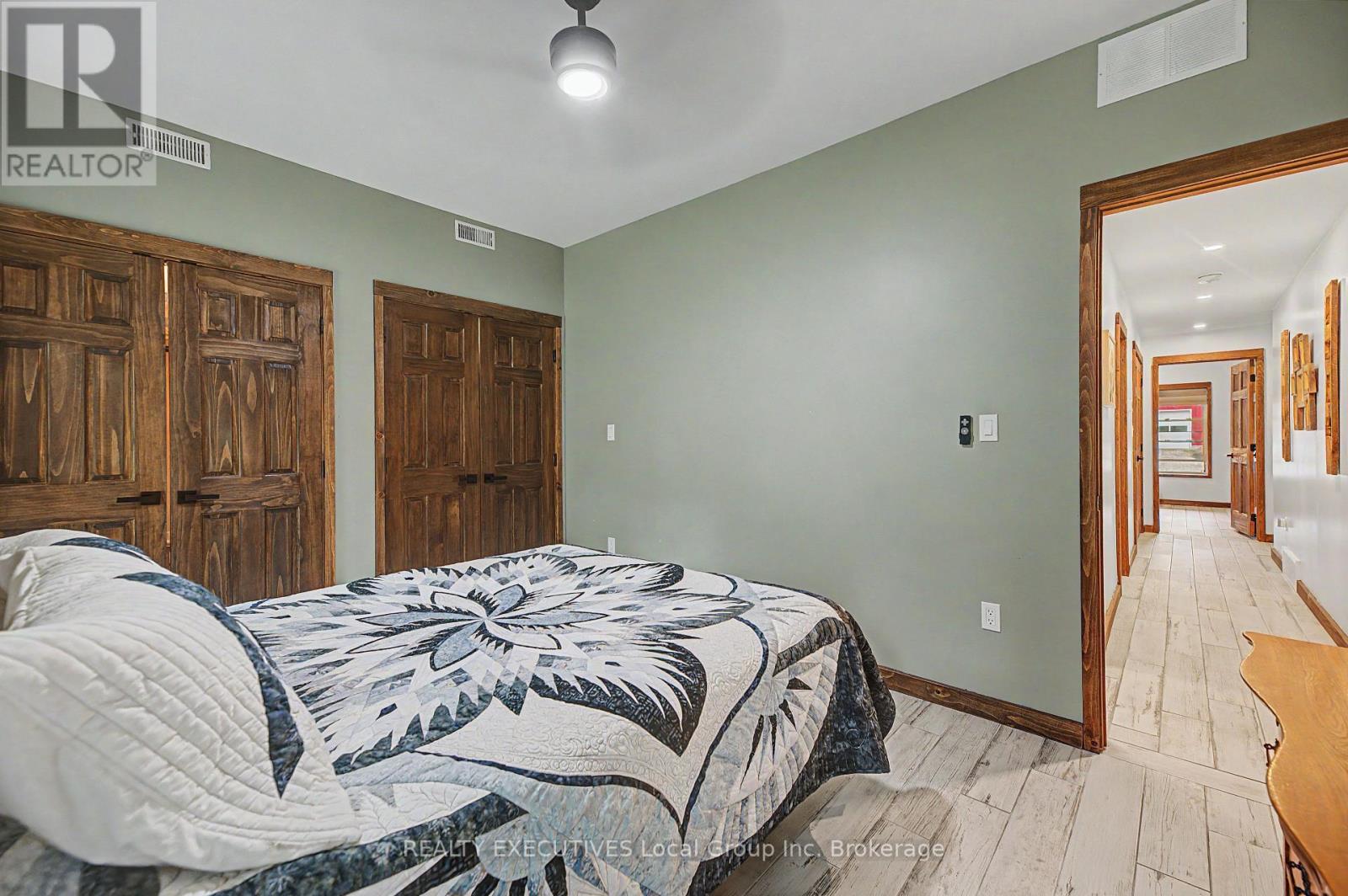2149 SOUTH SHORE ROAD - 28