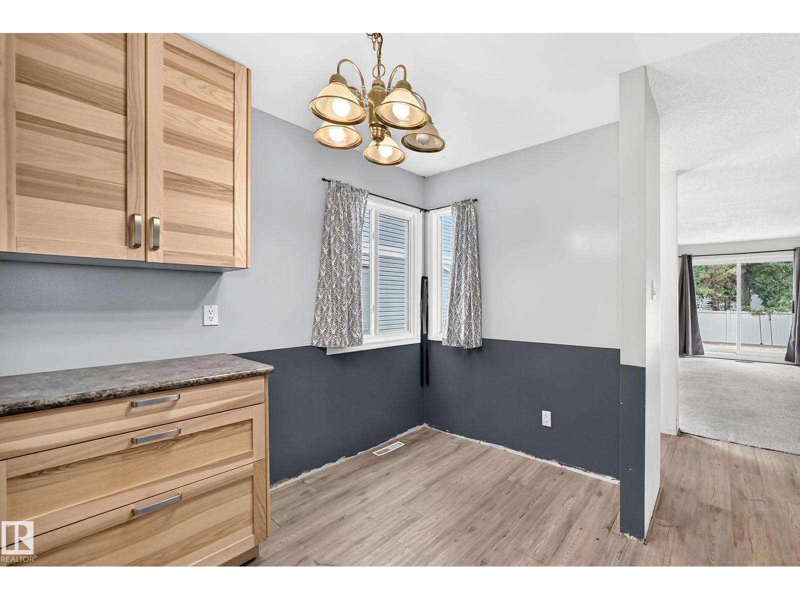290 Lancaster TC NW - 11