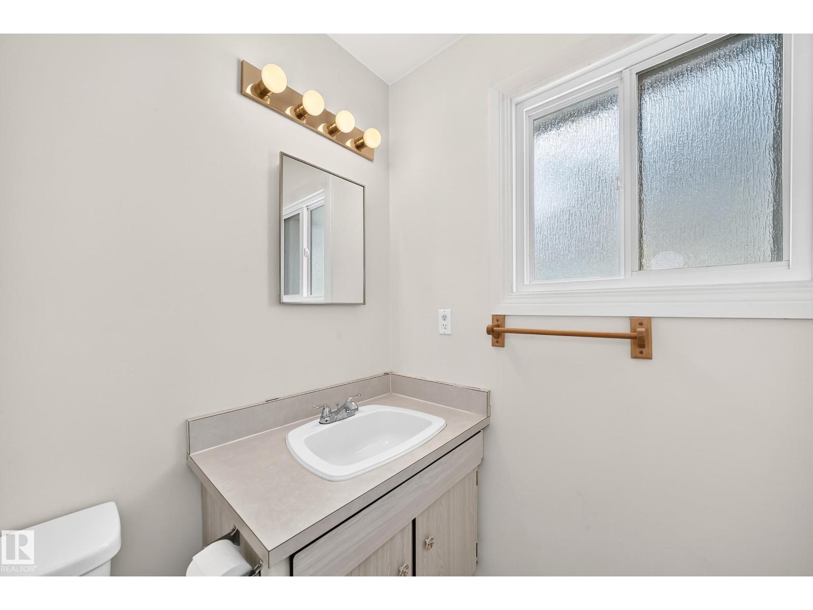 290 Lancaster TC NW - Image 24