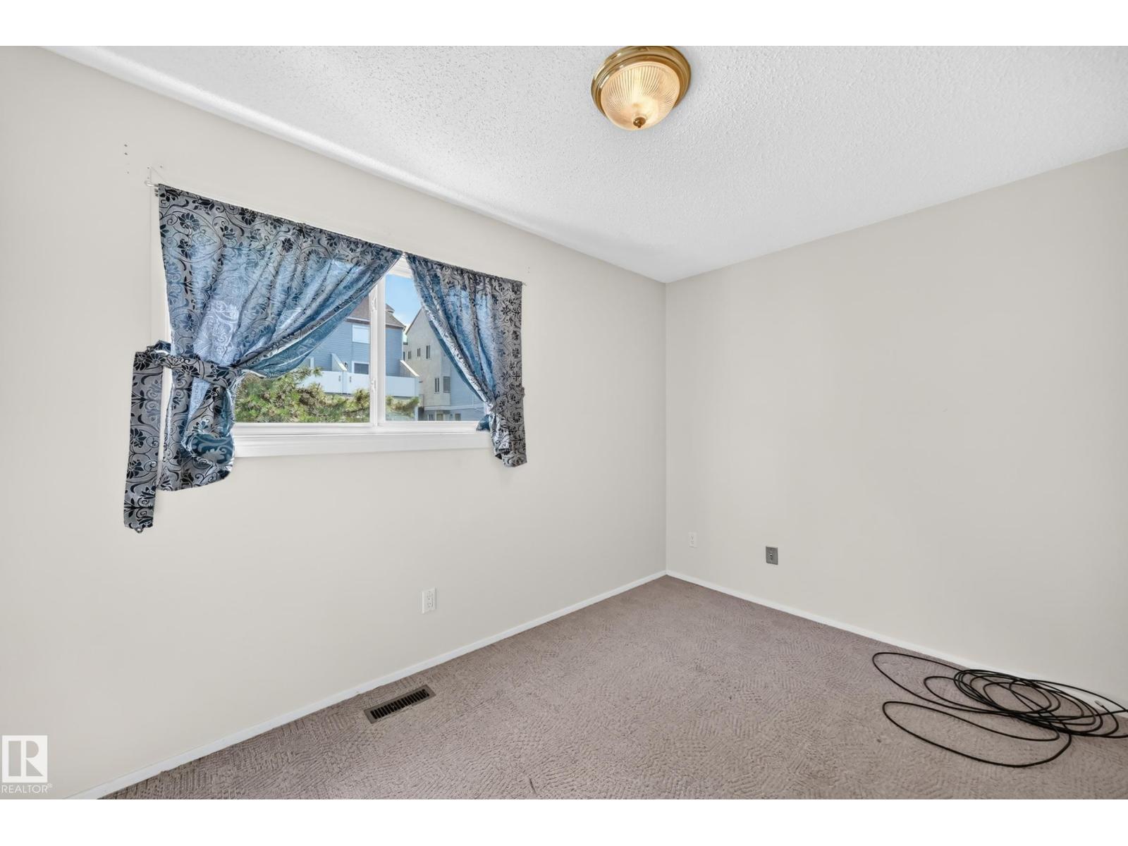 290 Lancaster TC NW - 25