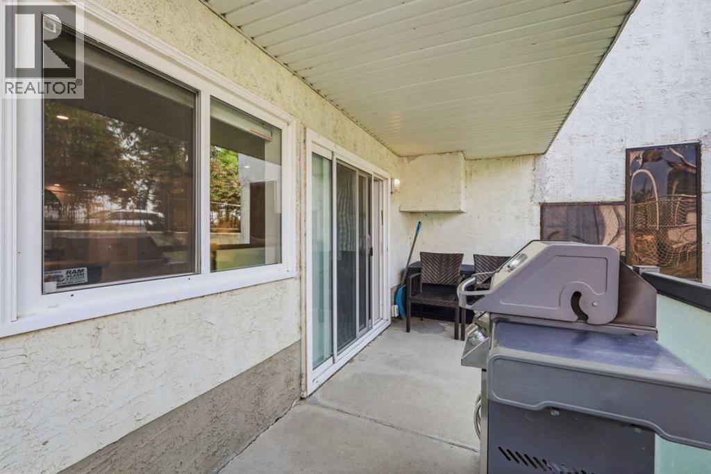 #2, 4415 Lakeshore Drive - Image 13