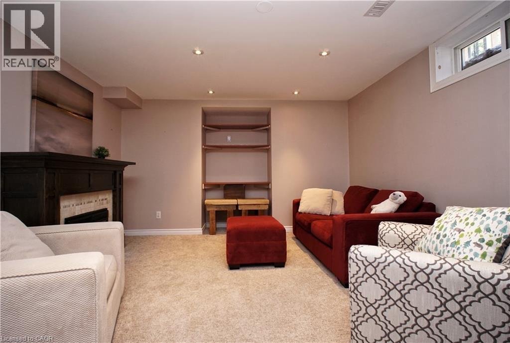 40 MCCORMICK Drive - Image 40