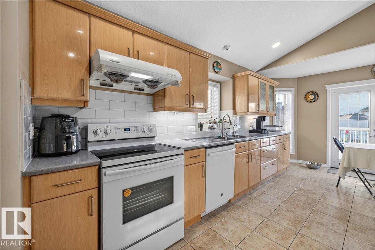 6050 164A AV NW - Image 17
