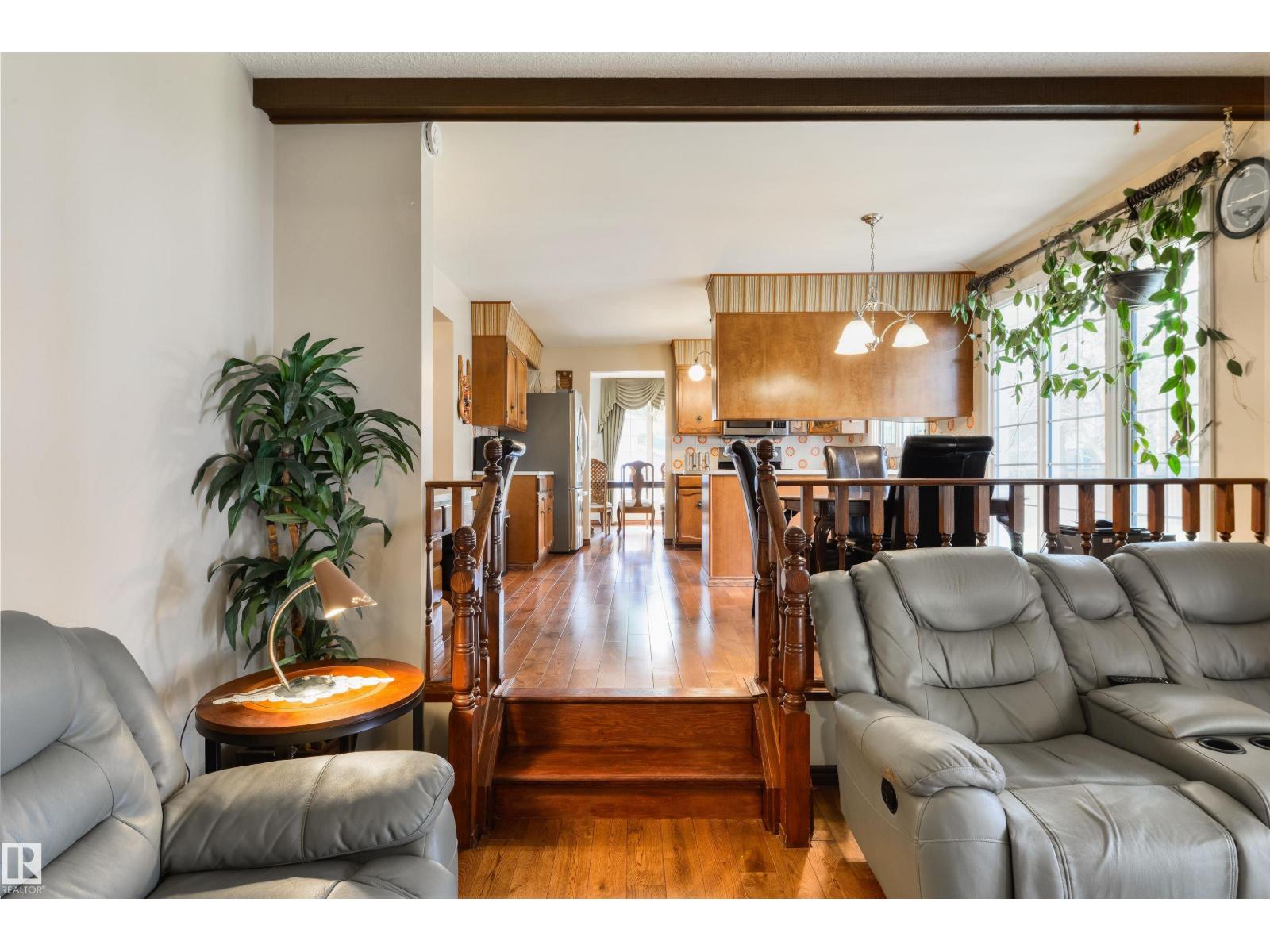 206 WOLF WILLOW CR NW - 23