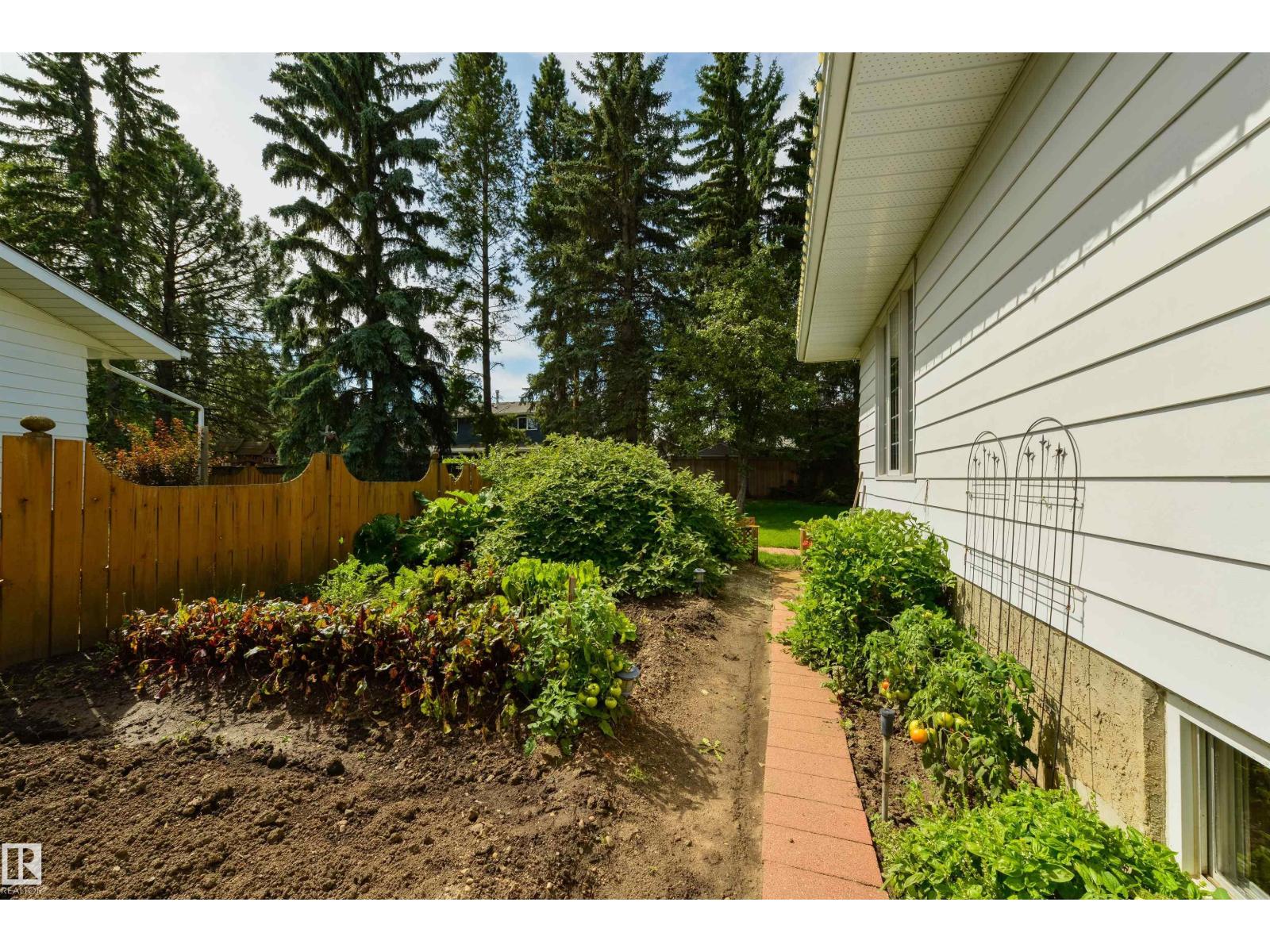 206 WOLF WILLOW CR NW - 56