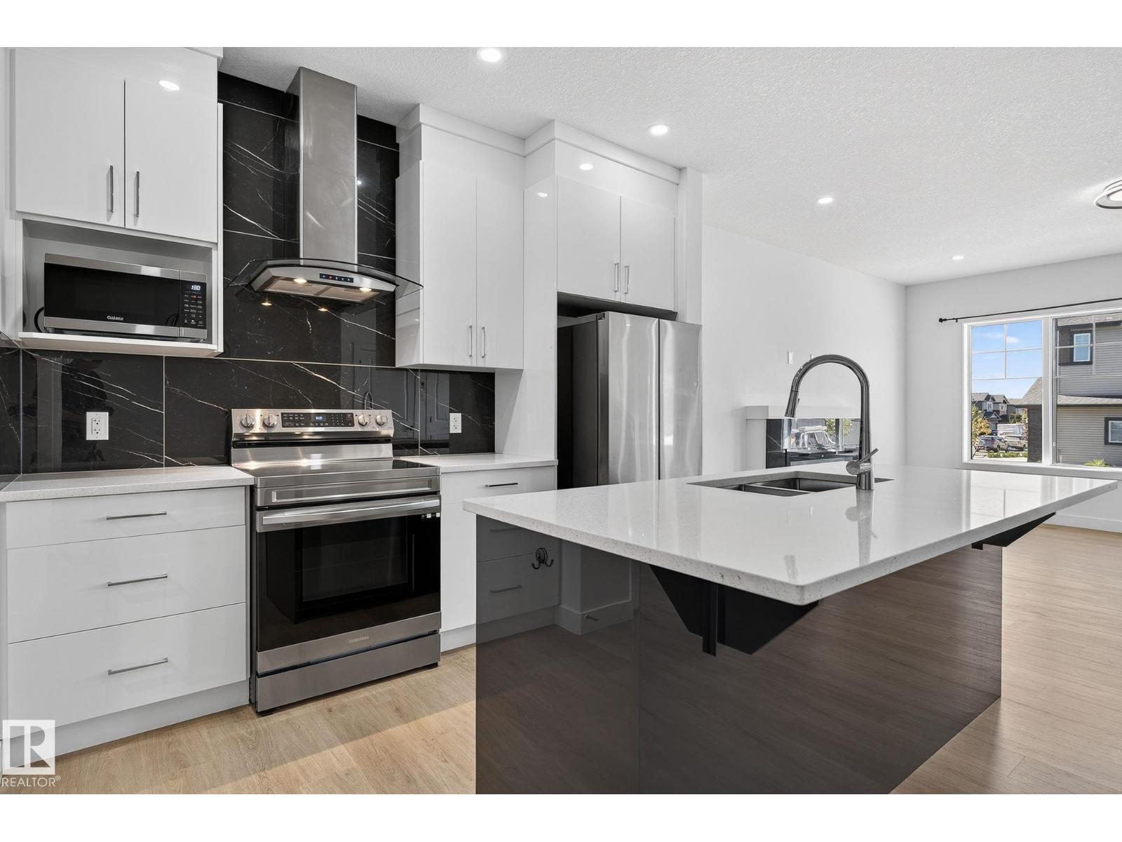 4603 36 ST - Image 11