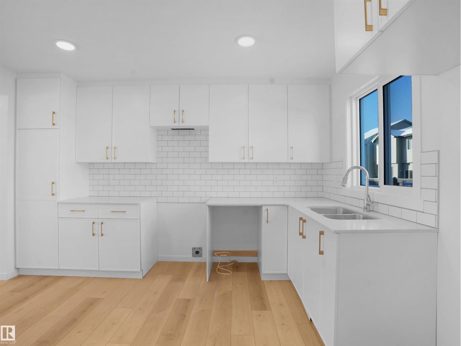 #33 1009 Cy Becker RD NW - 12