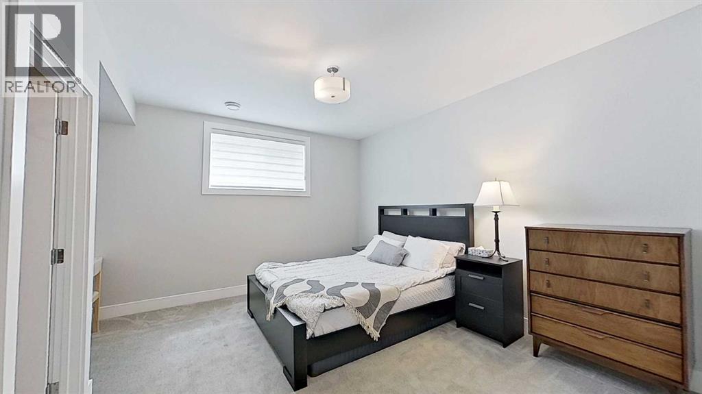 1820 37 Avenue SW - Image 32