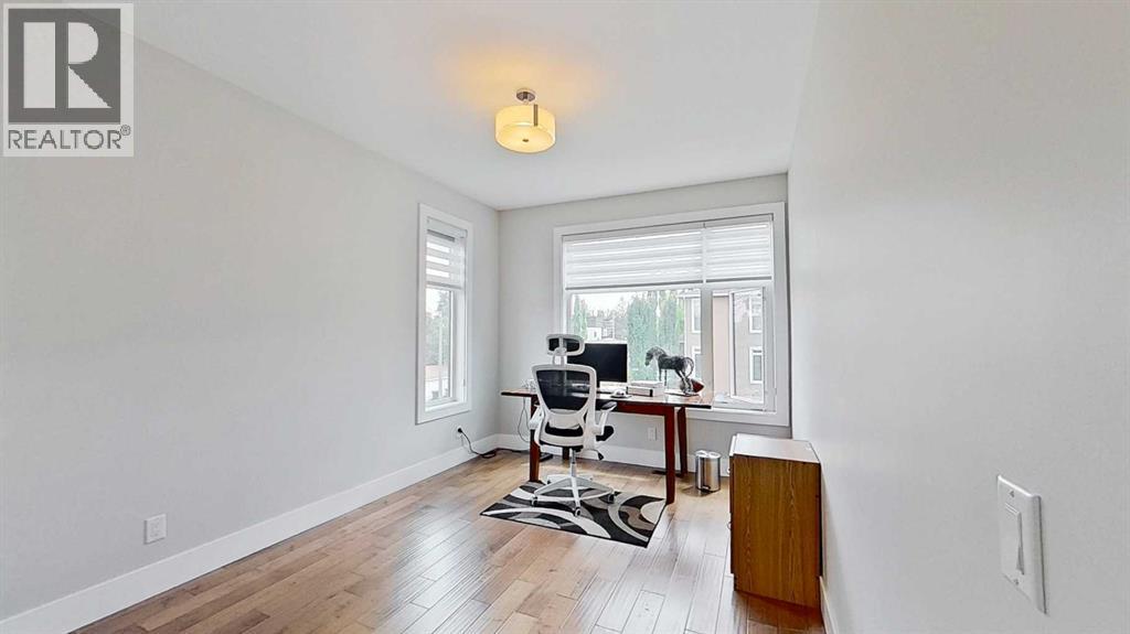1820 37 Avenue SW - Image 16