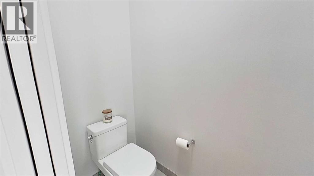 1820 37 Avenue SW - Image 24