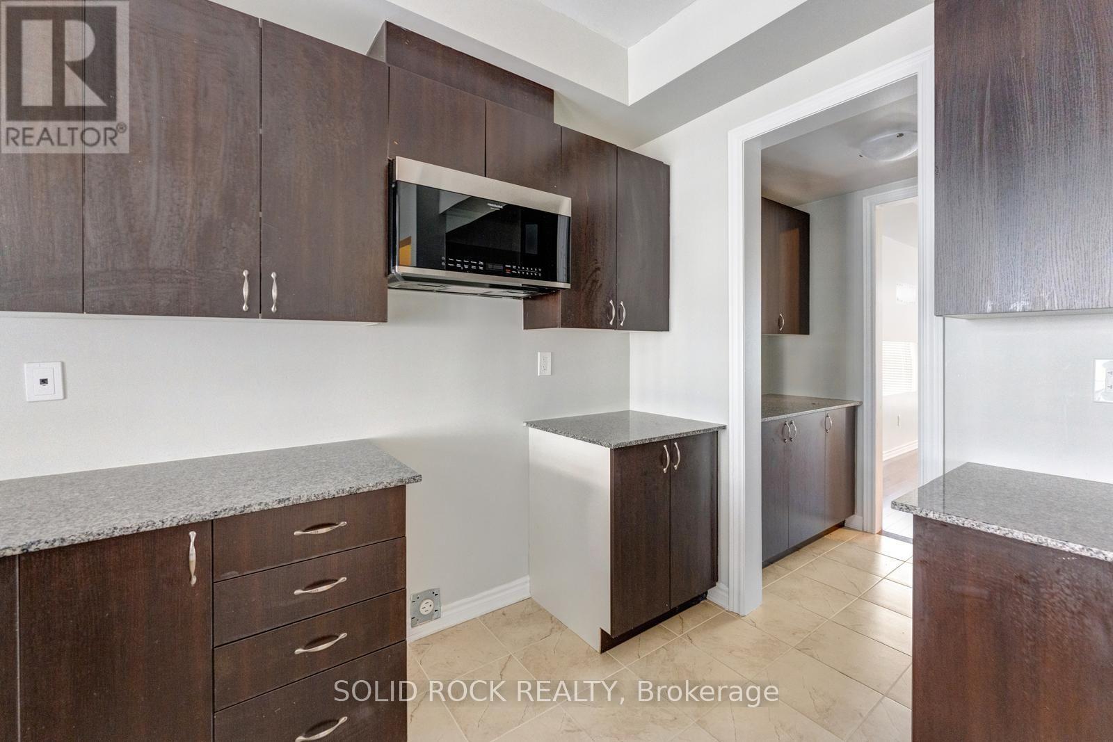 142 FAROOQ BOULEVARD S - 10