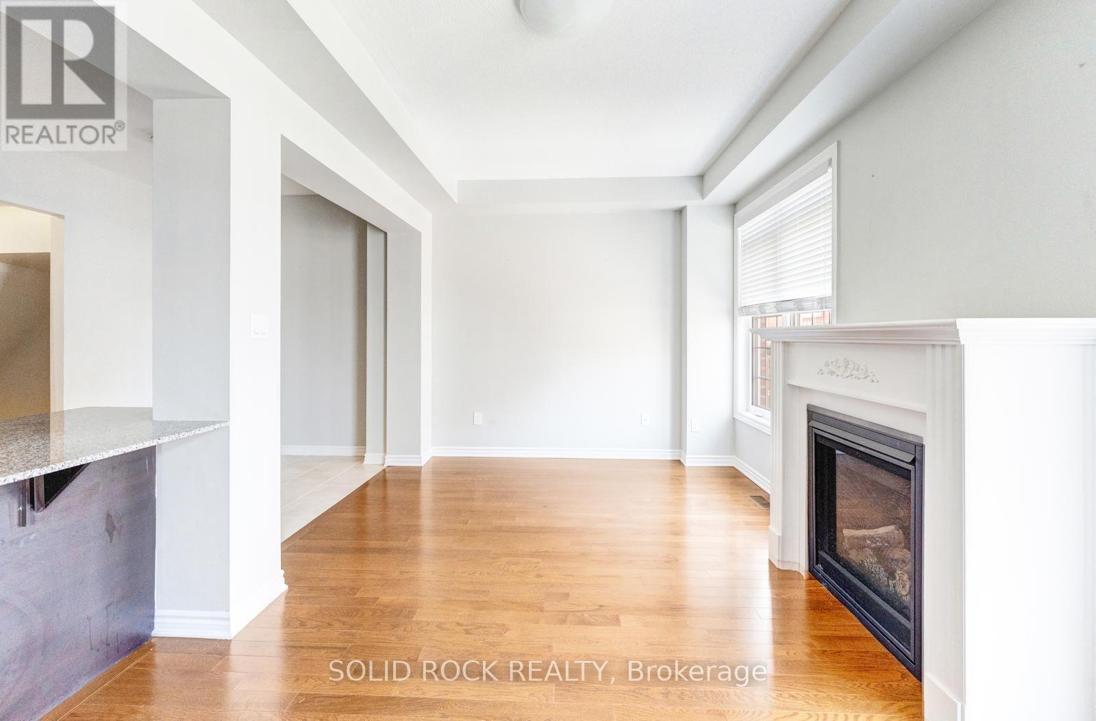 142 FAROOQ BOULEVARD S - 16