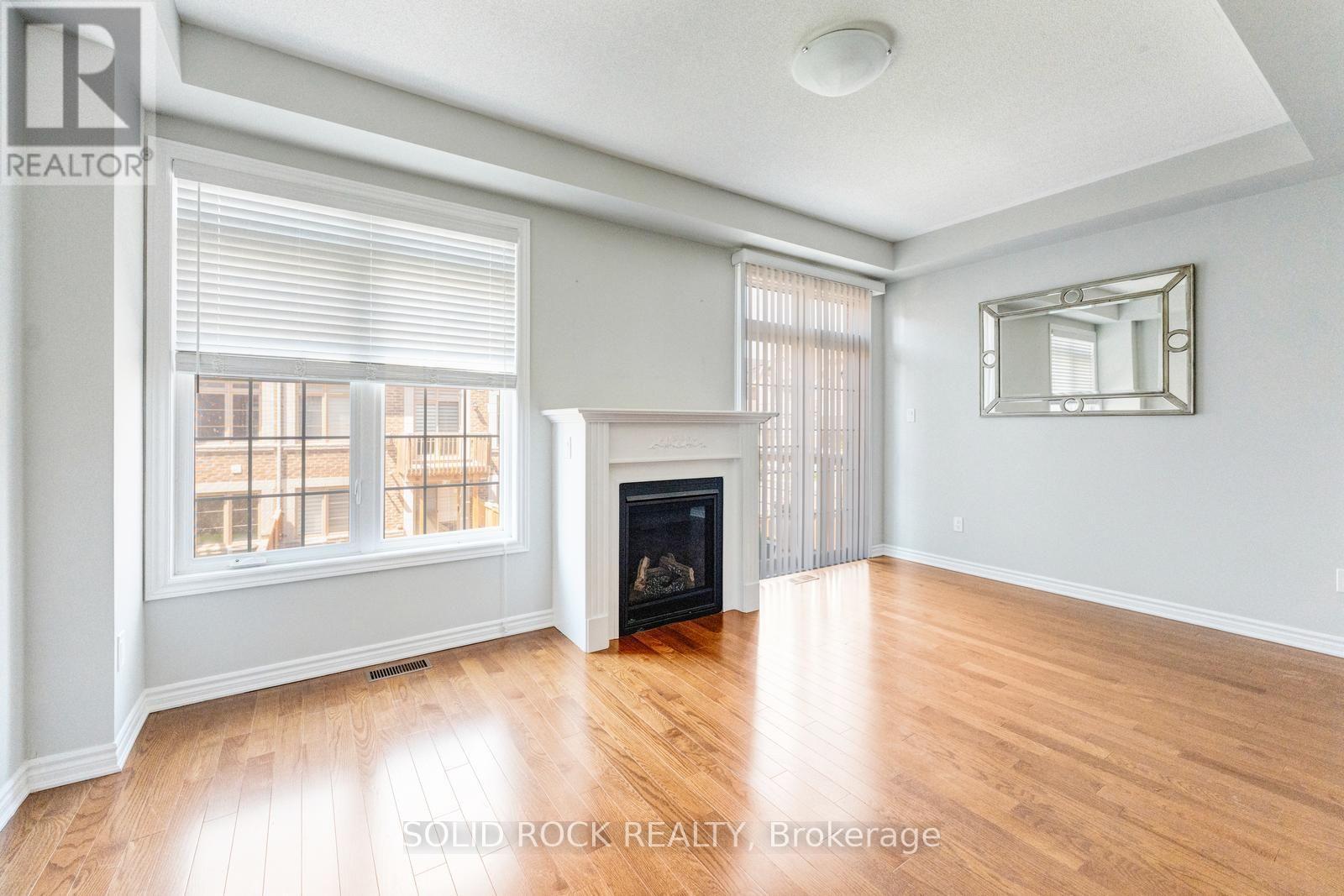 142 FAROOQ BOULEVARD S - 18