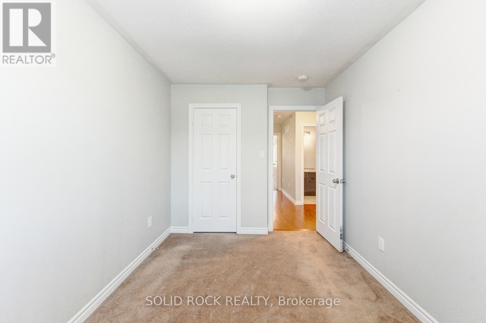 142 FAROOQ BOULEVARD S - 29