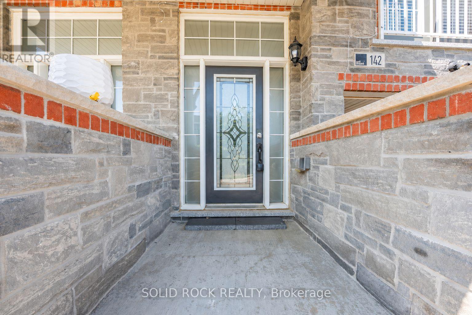 142 FAROOQ BOULEVARD S - 3