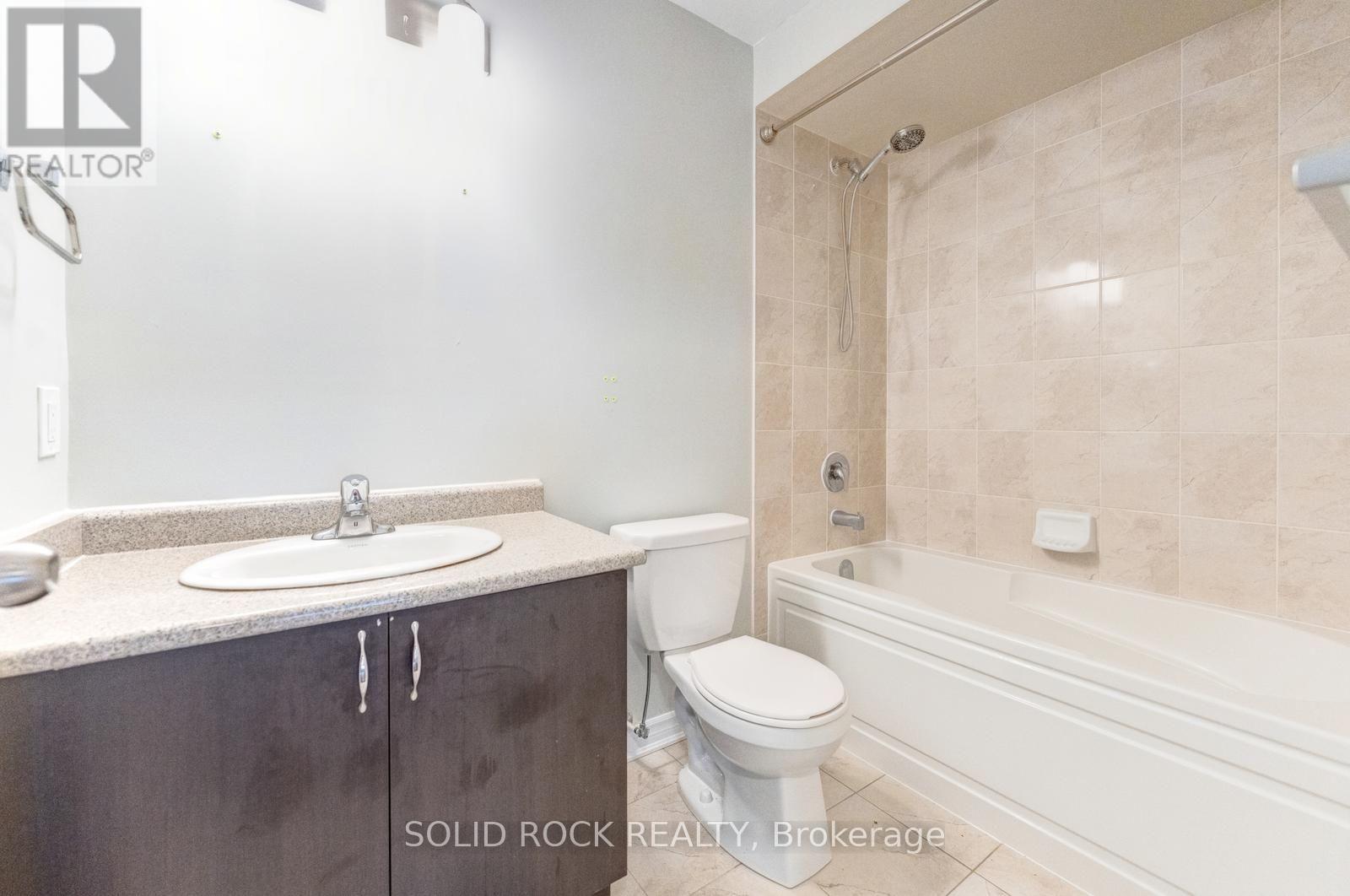 142 FAROOQ BOULEVARD S - 31