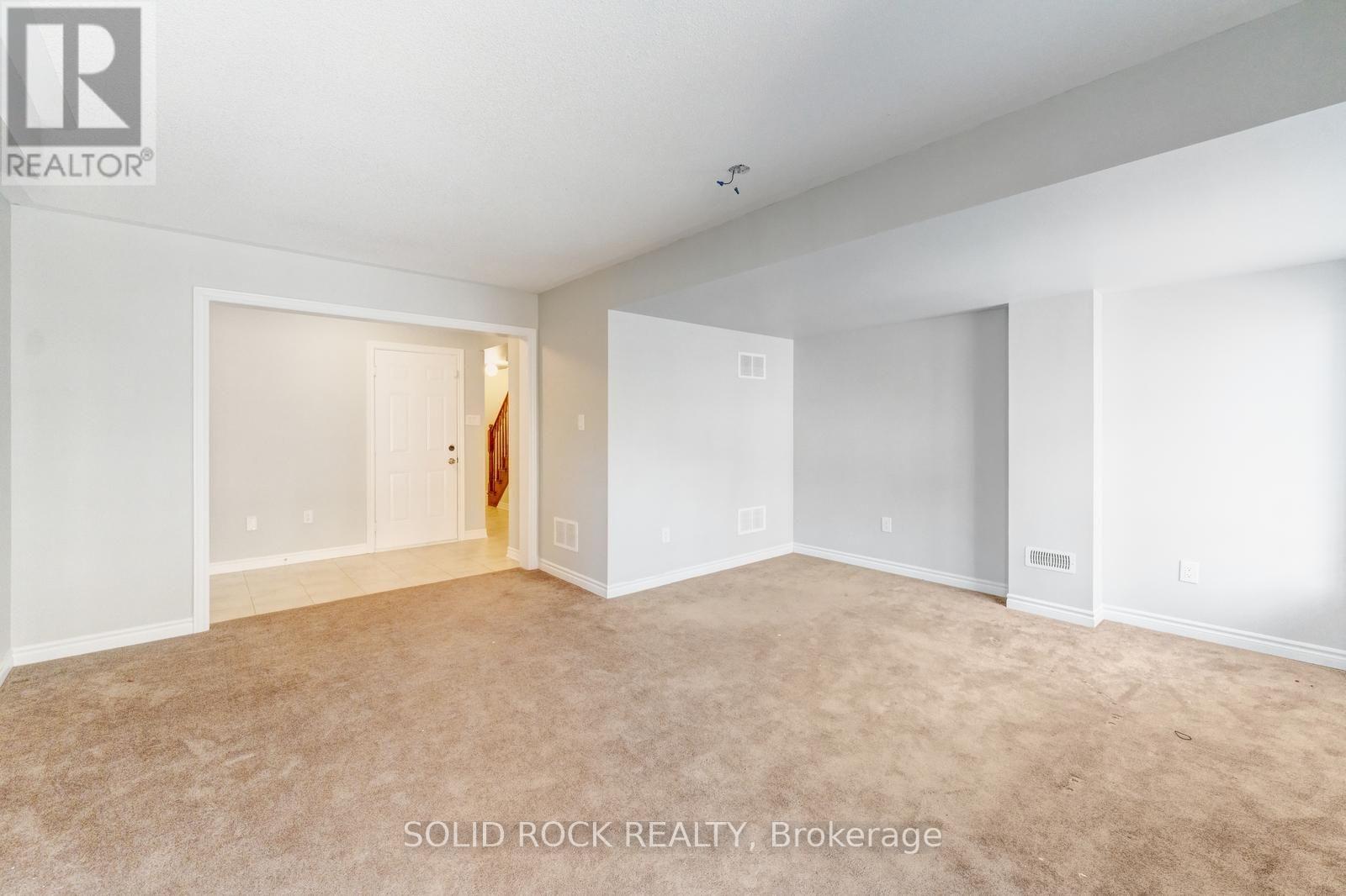 142 FAROOQ BOULEVARD S - 38