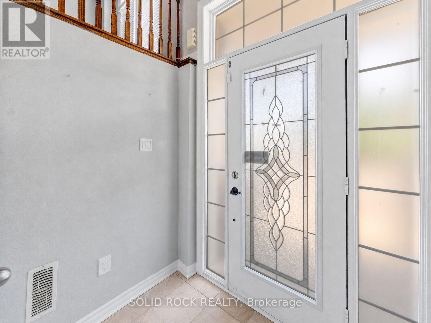 142 FAROOQ BOULEVARD S - 4
