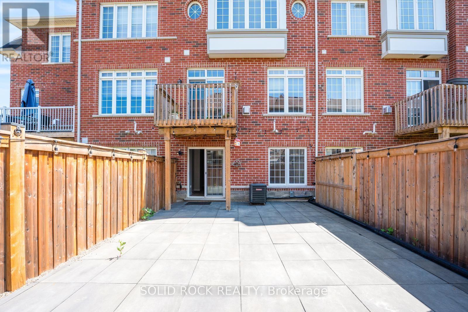 142 FAROOQ BOULEVARD S - 40