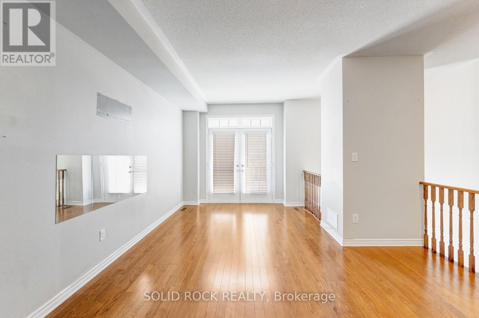 142 FAROOQ BOULEVARD S - 7