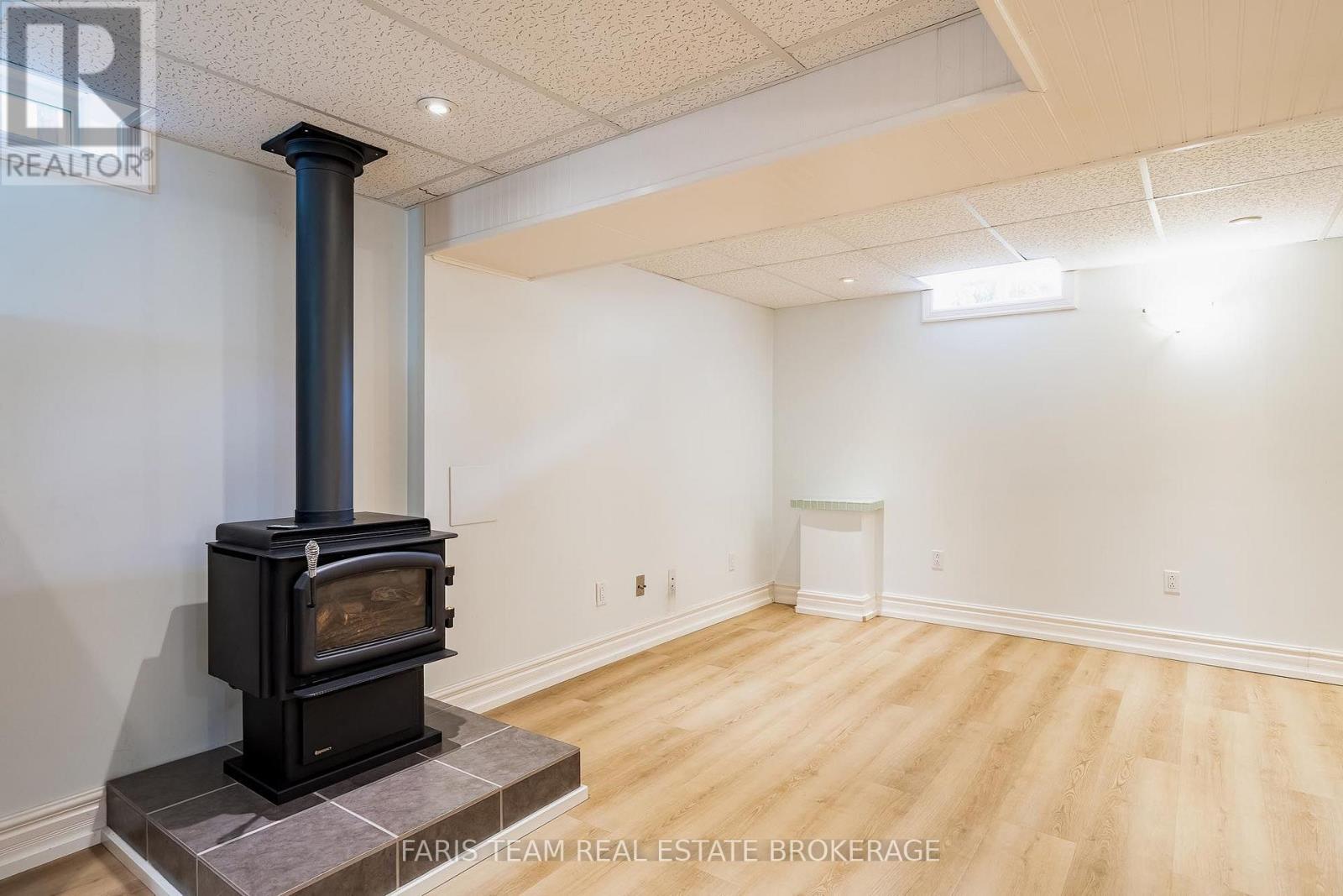 1948 EMERALD COURT - Image 30