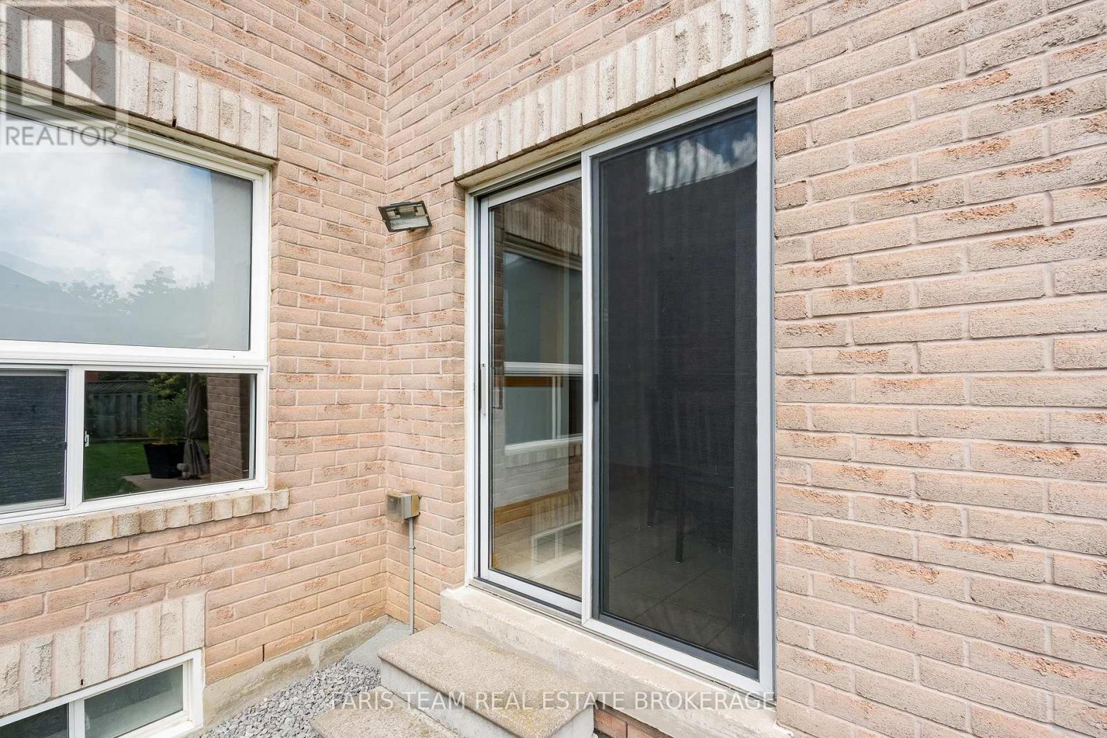 1948 EMERALD COURT - Image 33