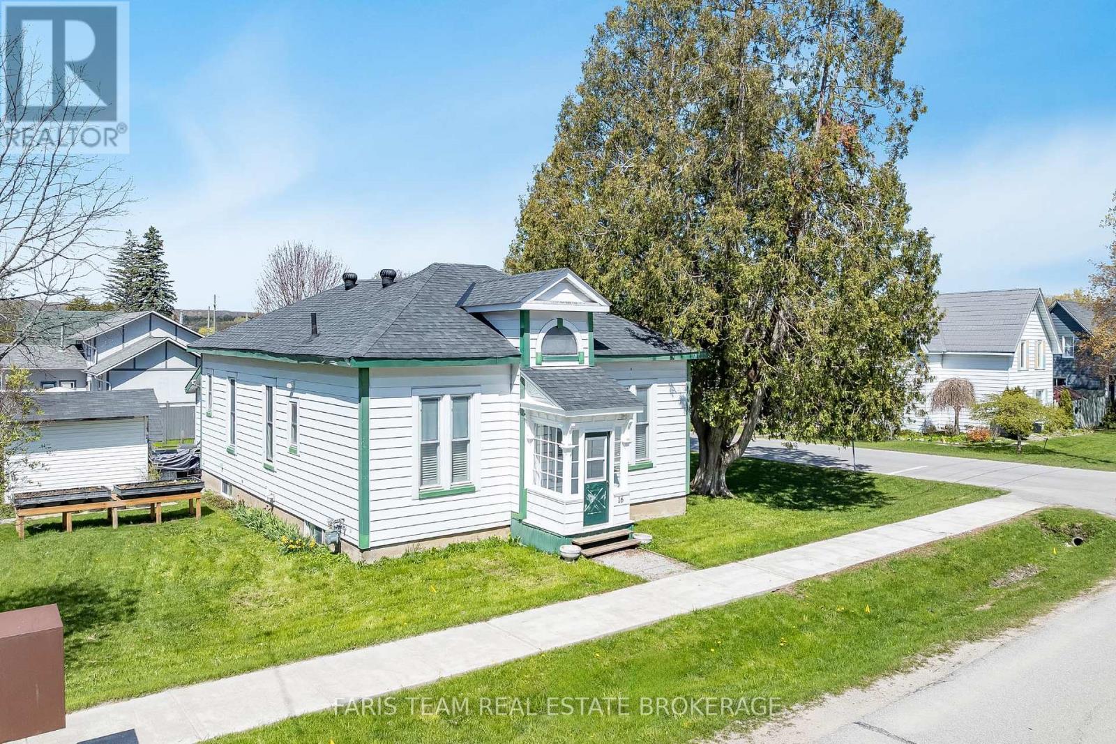 16 PEEL STREET - 1