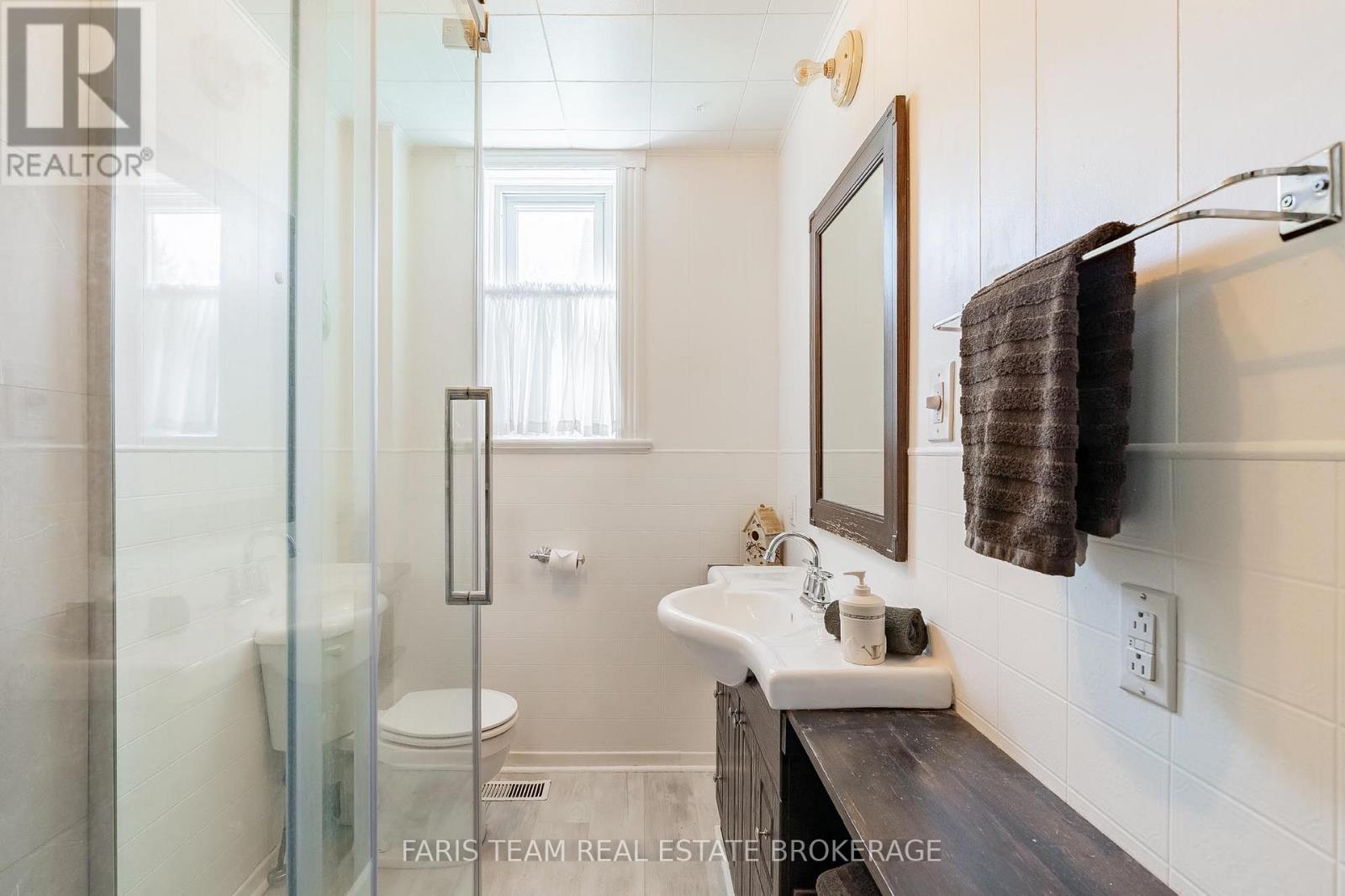 16 PEEL STREET - 22
