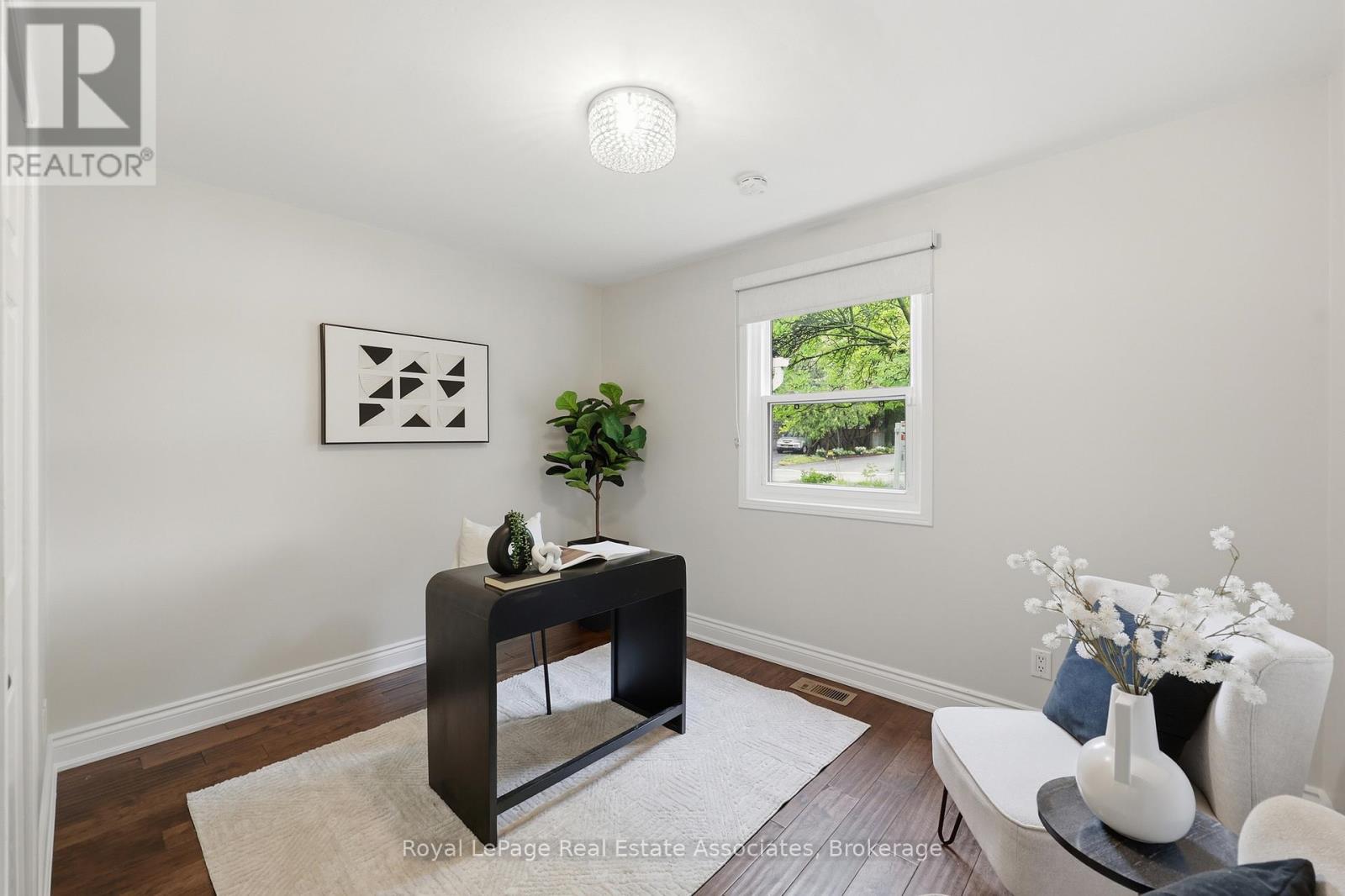 1924 BALSAM AVENUE - 26