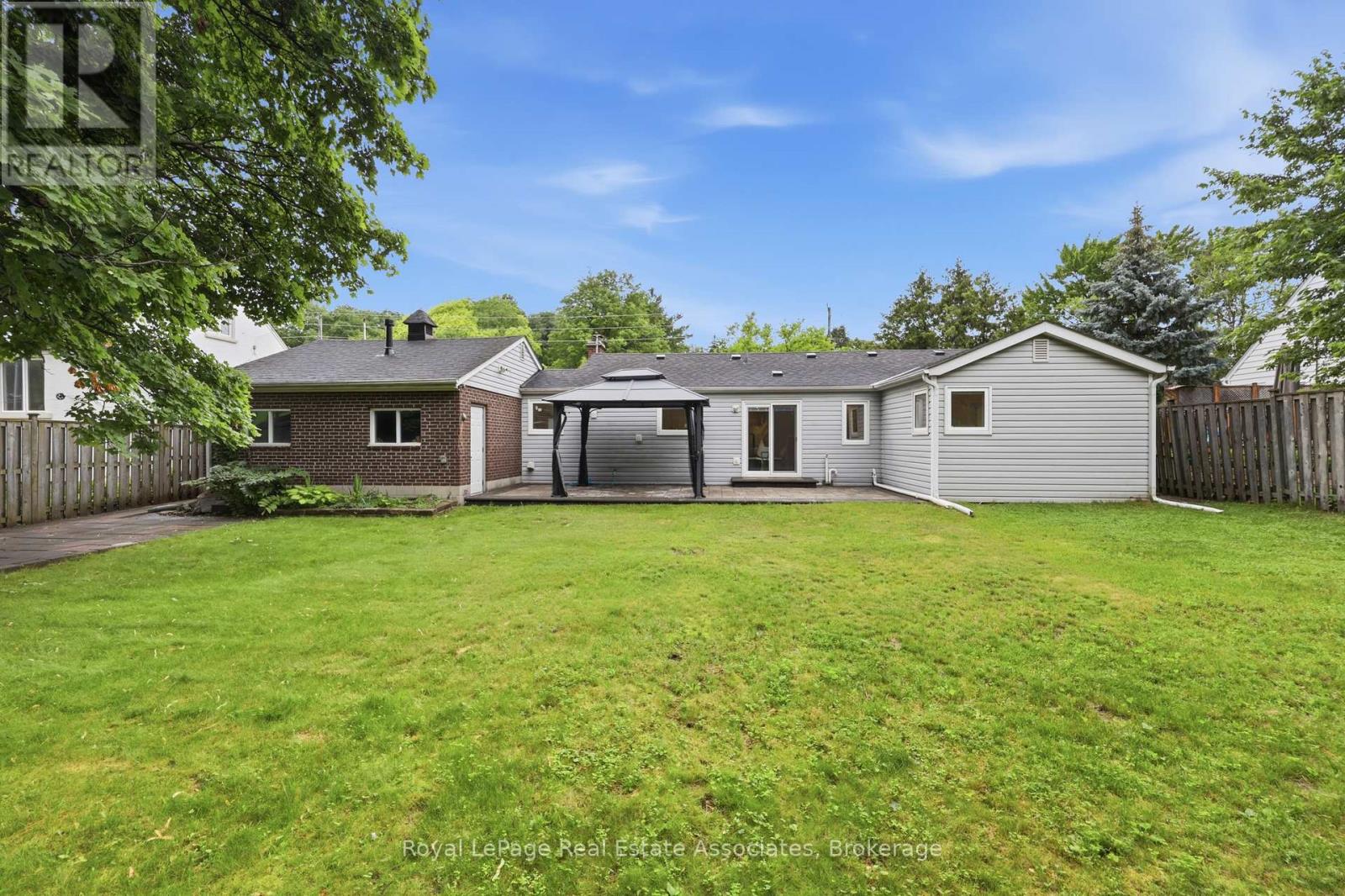 1924 BALSAM AVENUE - Image 29