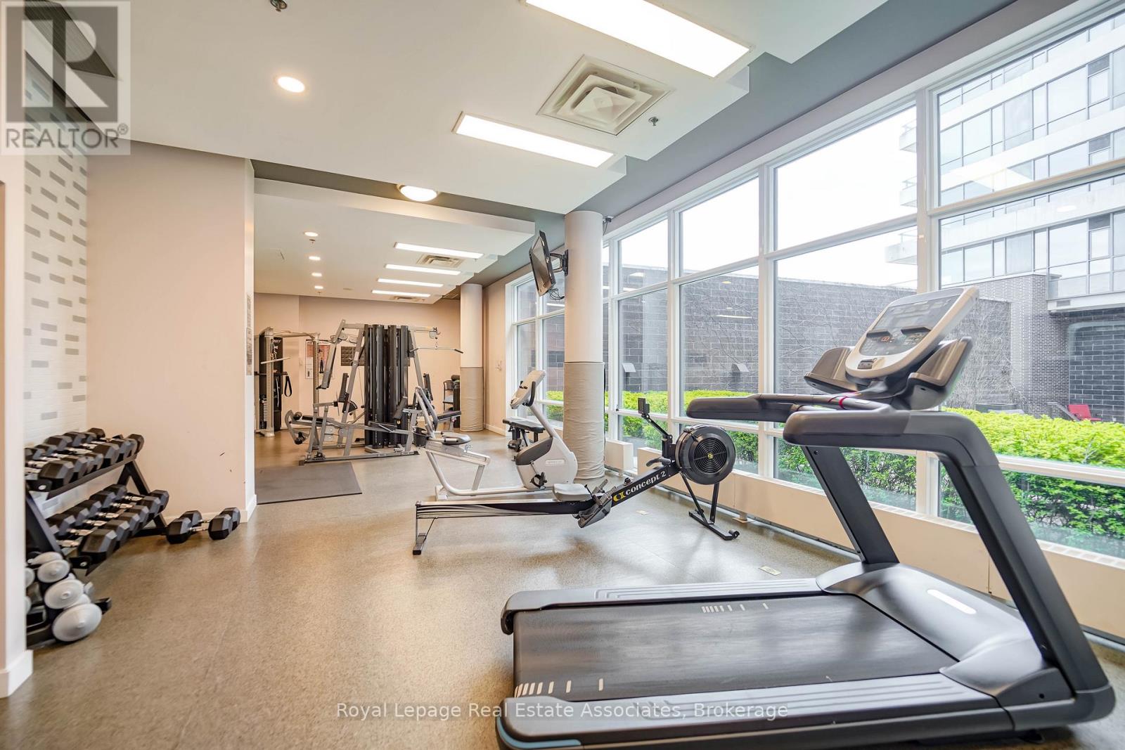#308 1 HURONTARIO STREET - 31