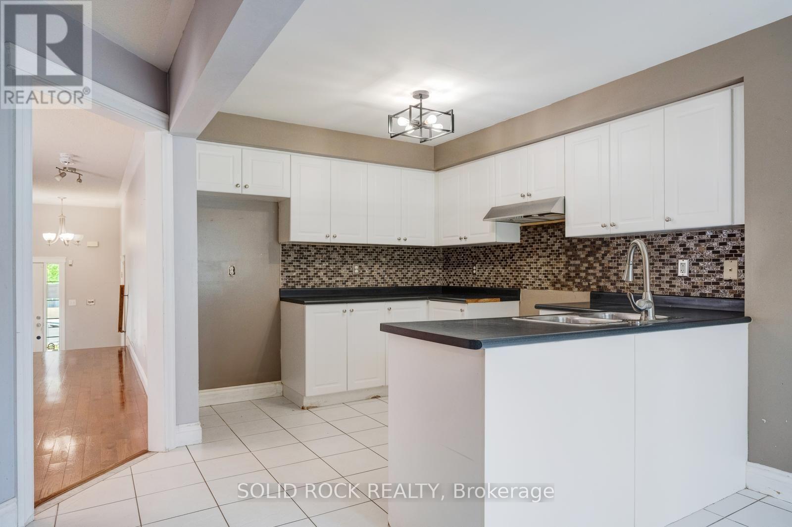 41 TRUMPET VALLEY BOULEVARD - Image 12