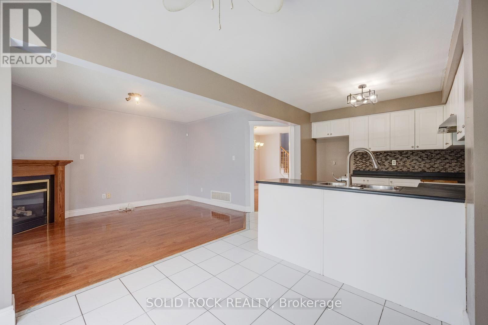 41 TRUMPET VALLEY BOULEVARD - Image 13