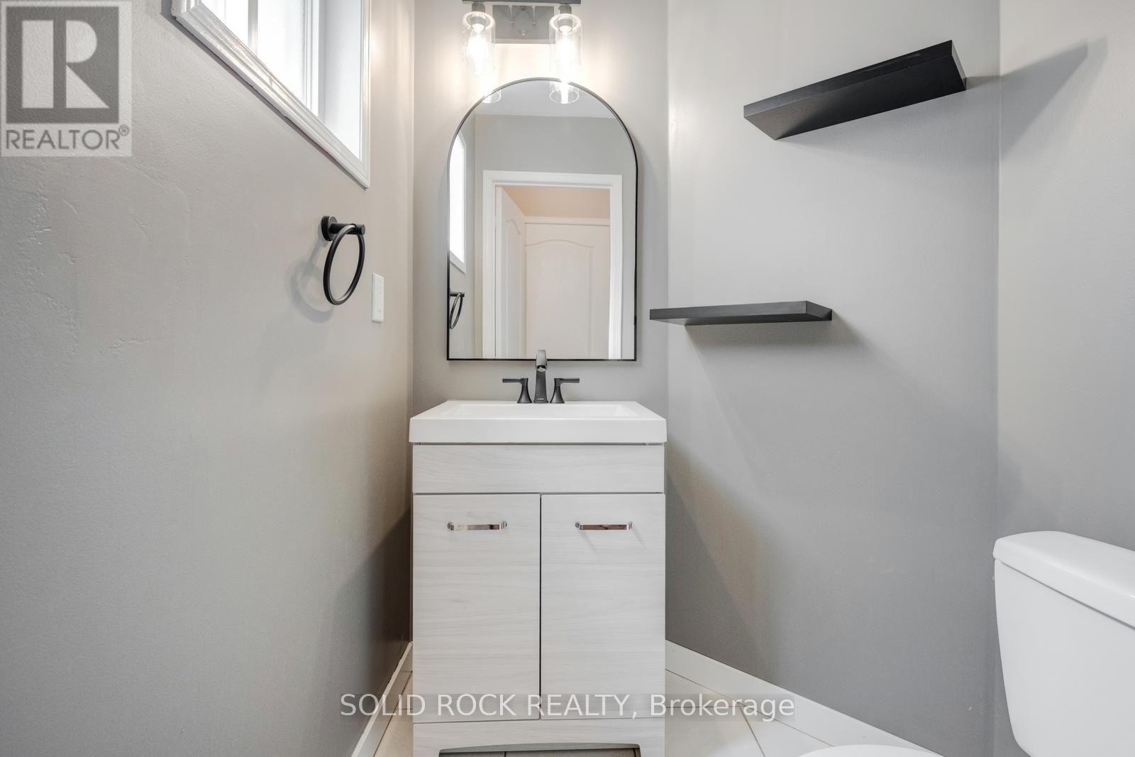 41 TRUMPET VALLEY BOULEVARD - Image 20