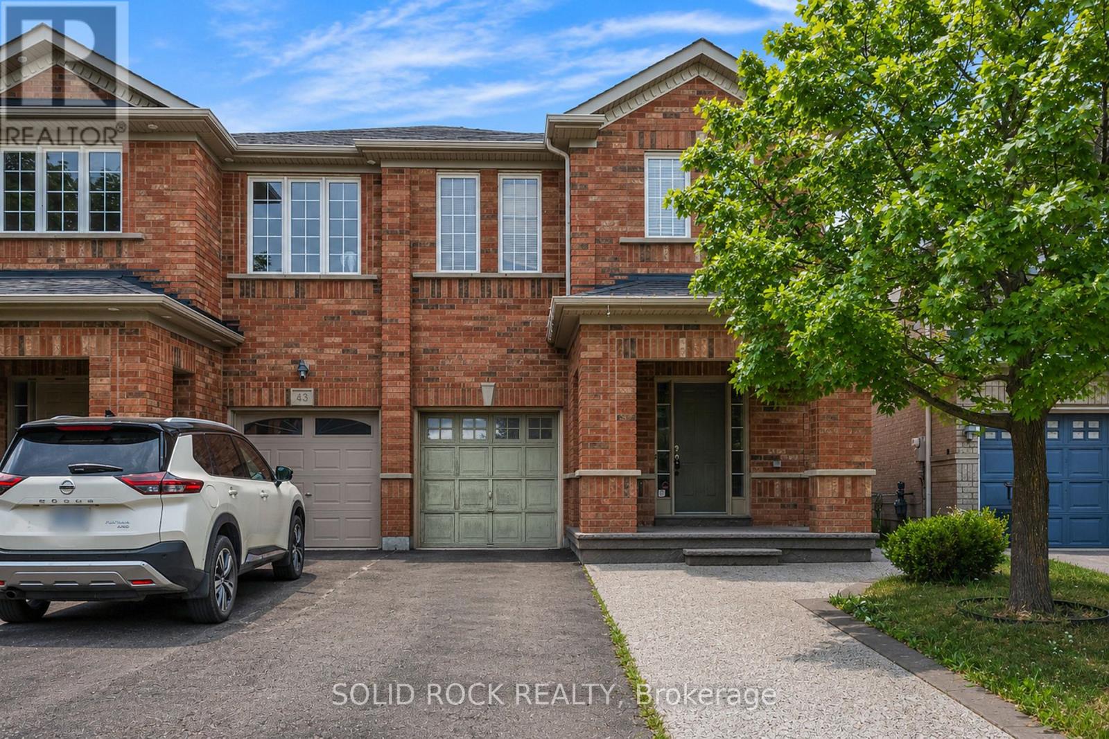 41 TRUMPET VALLEY BOULEVARD - 44
