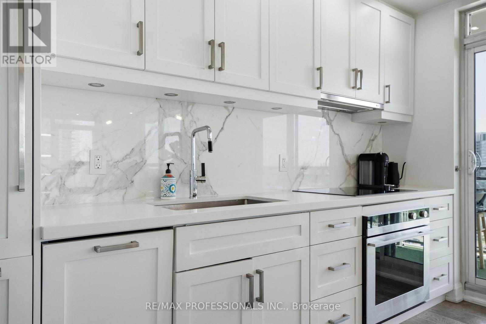 #1904 33 SHORE BREEZE DRIVE - 9