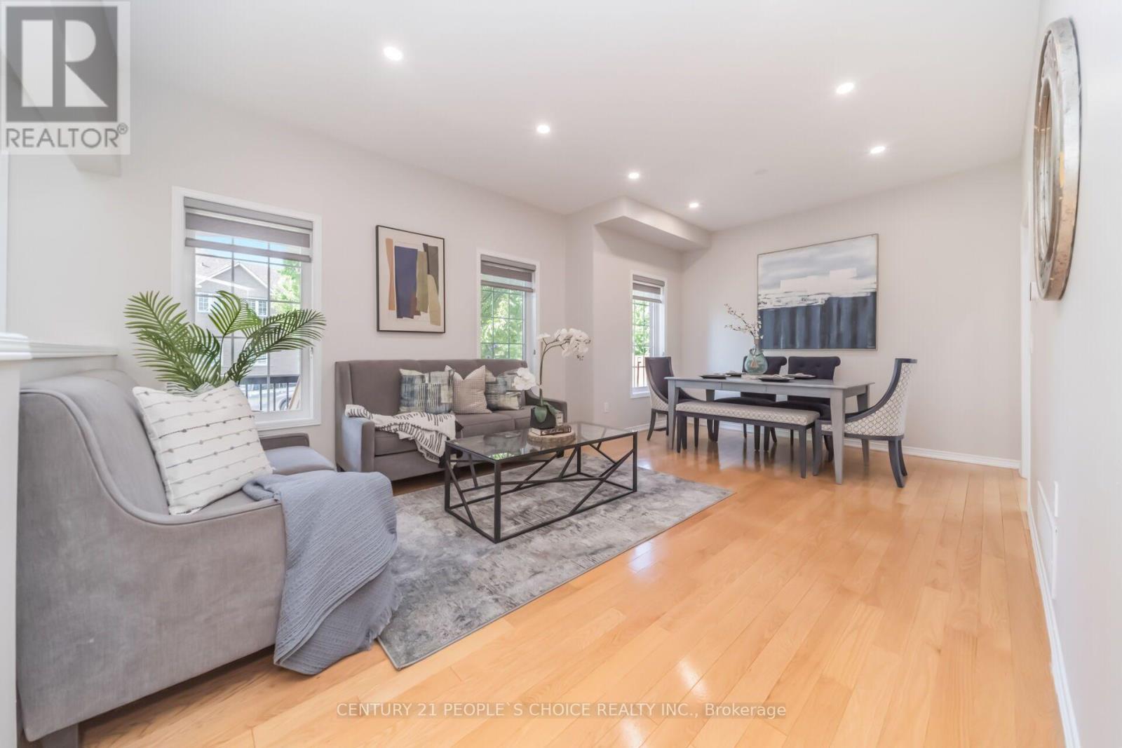 7448 VILLAGE WALK - Image 7