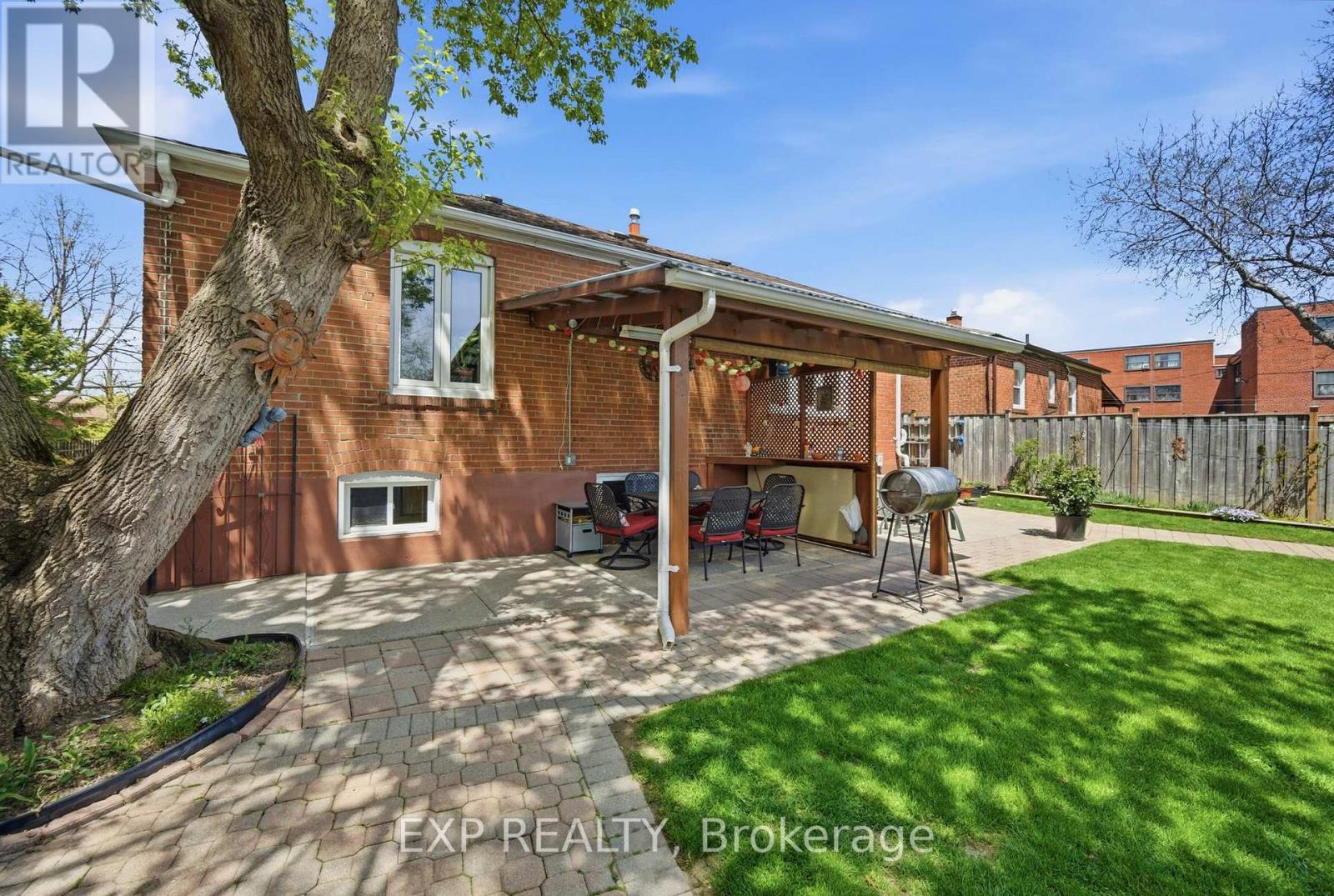 45 FLAMBOROUGH DRIVE - 22