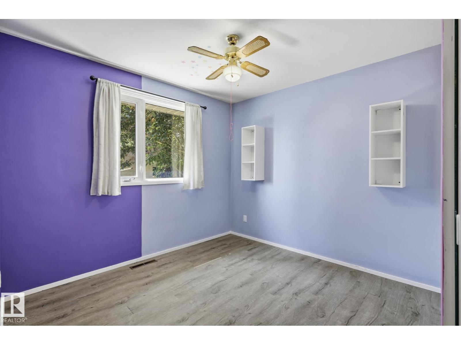 10527 137 AV NW - 13