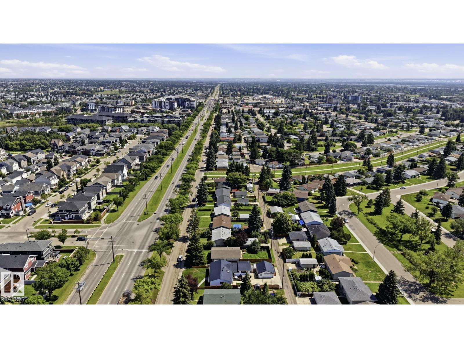 10527 137 AV NW - 31