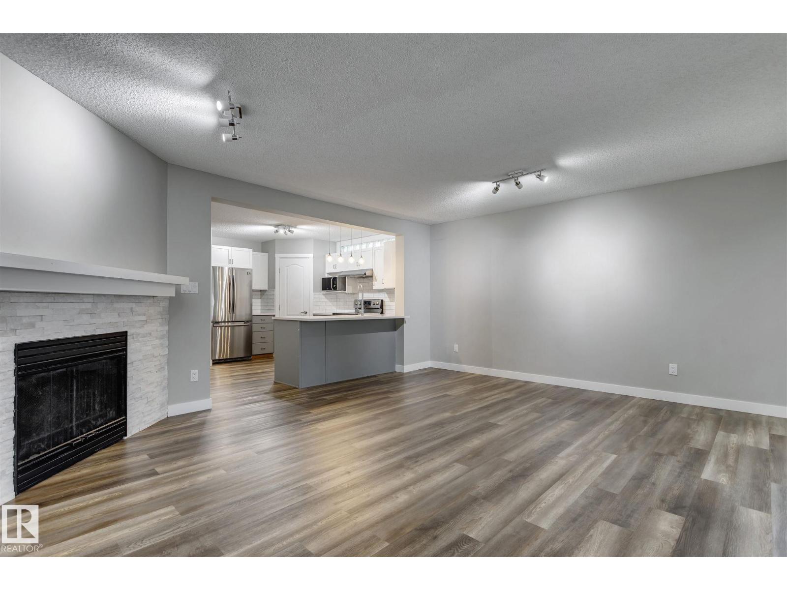 15819 69 ST NW - 11