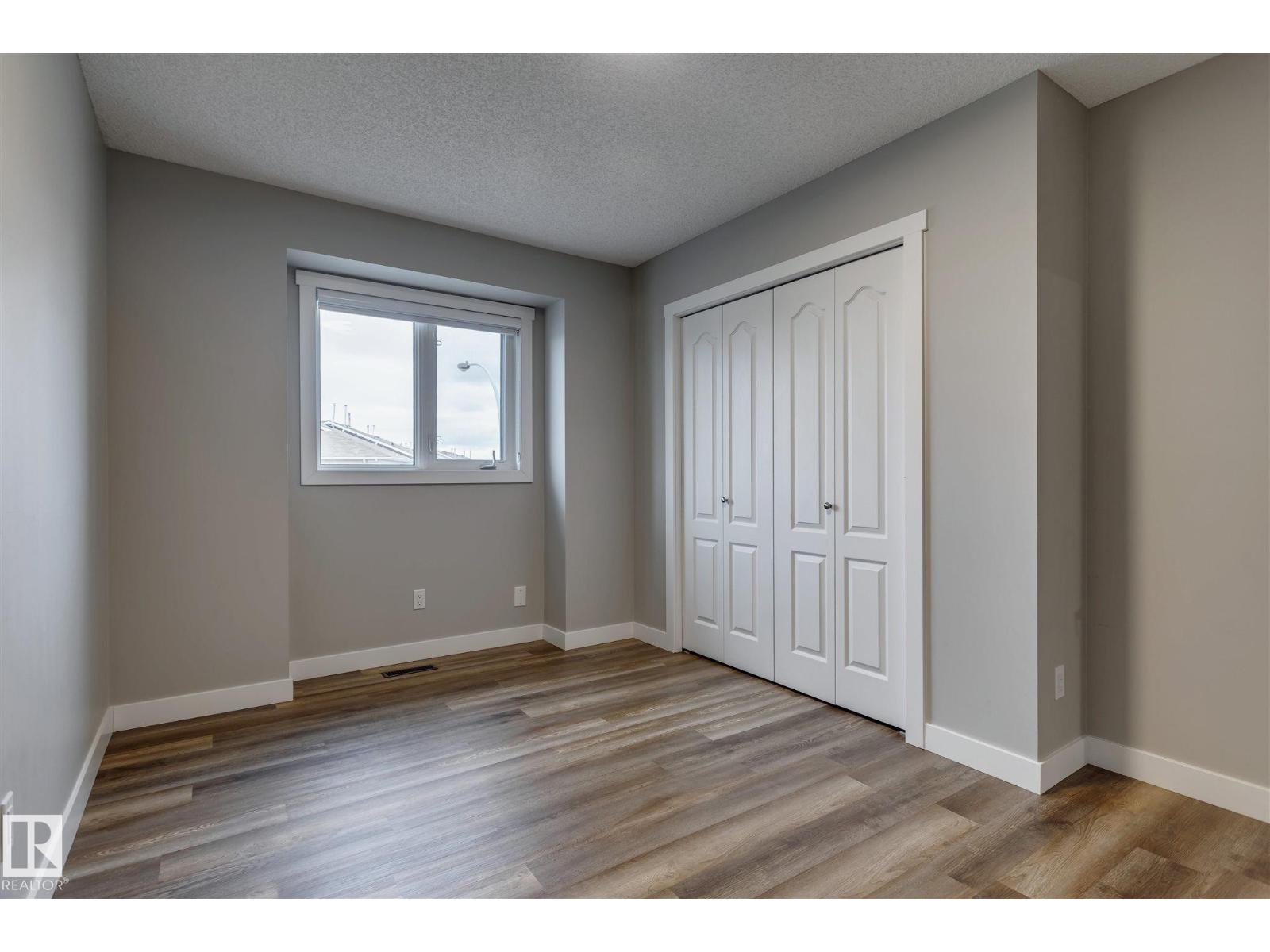 15819 69 ST NW - 26