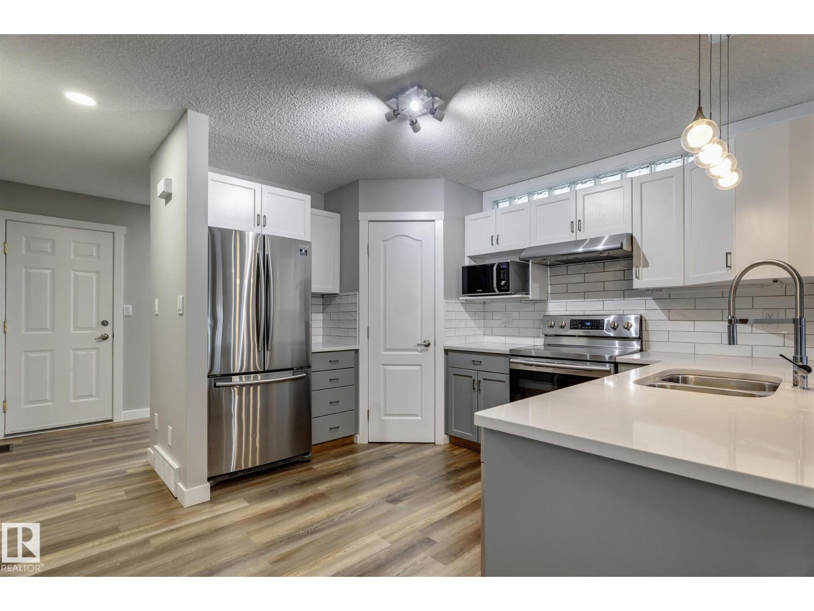 15819 69 ST NW - 6