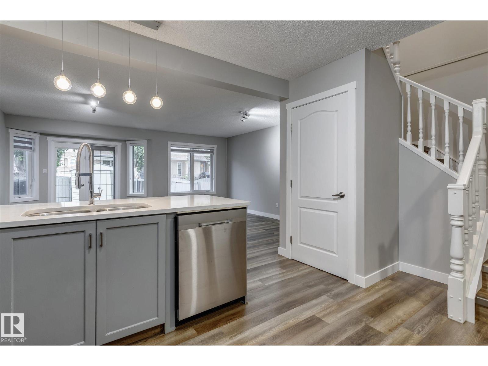 15819 69 ST NW - 7